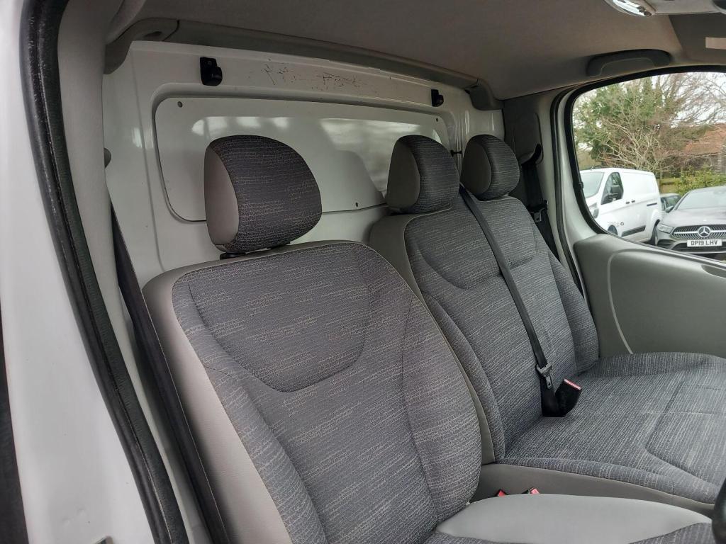 RENAULT TRAFIC