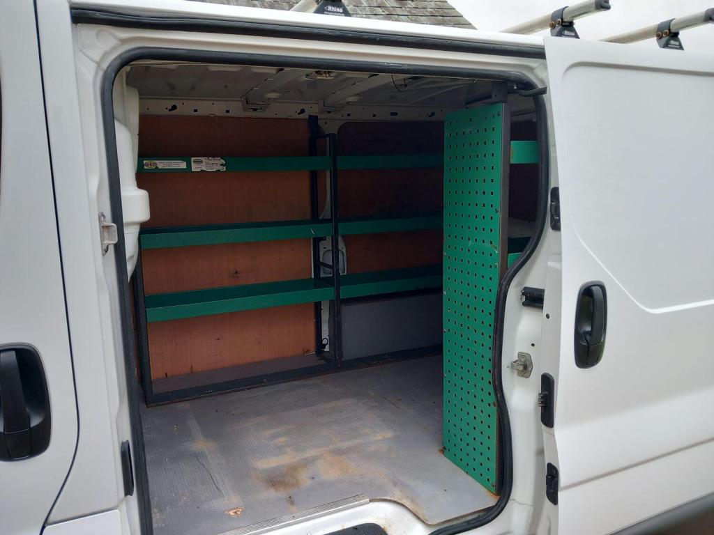 RENAULT TRAFIC