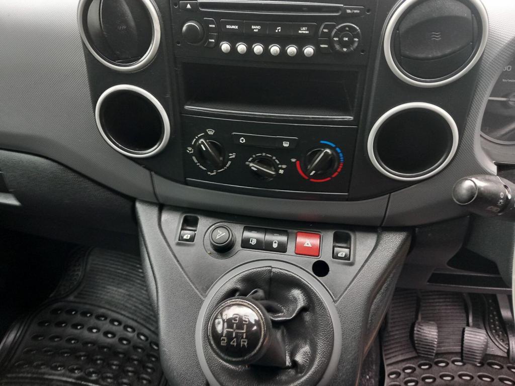 PEUGEOT PARTNER