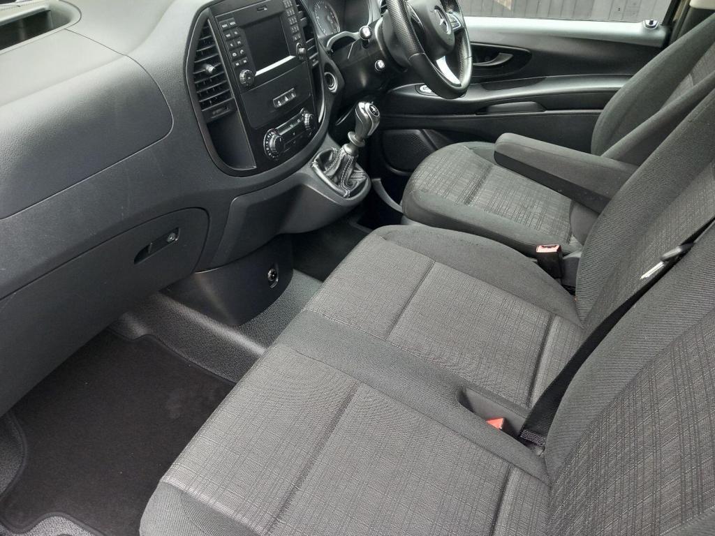 MERCEDES-BENZ VITO