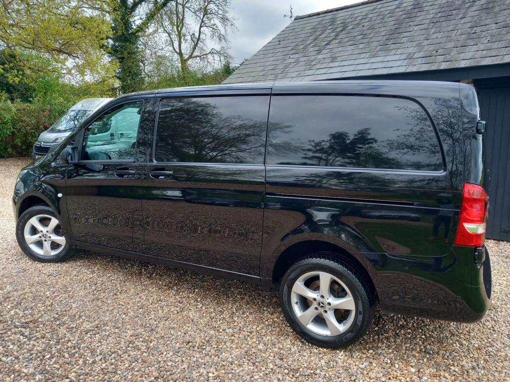 MERCEDES-BENZ VITO