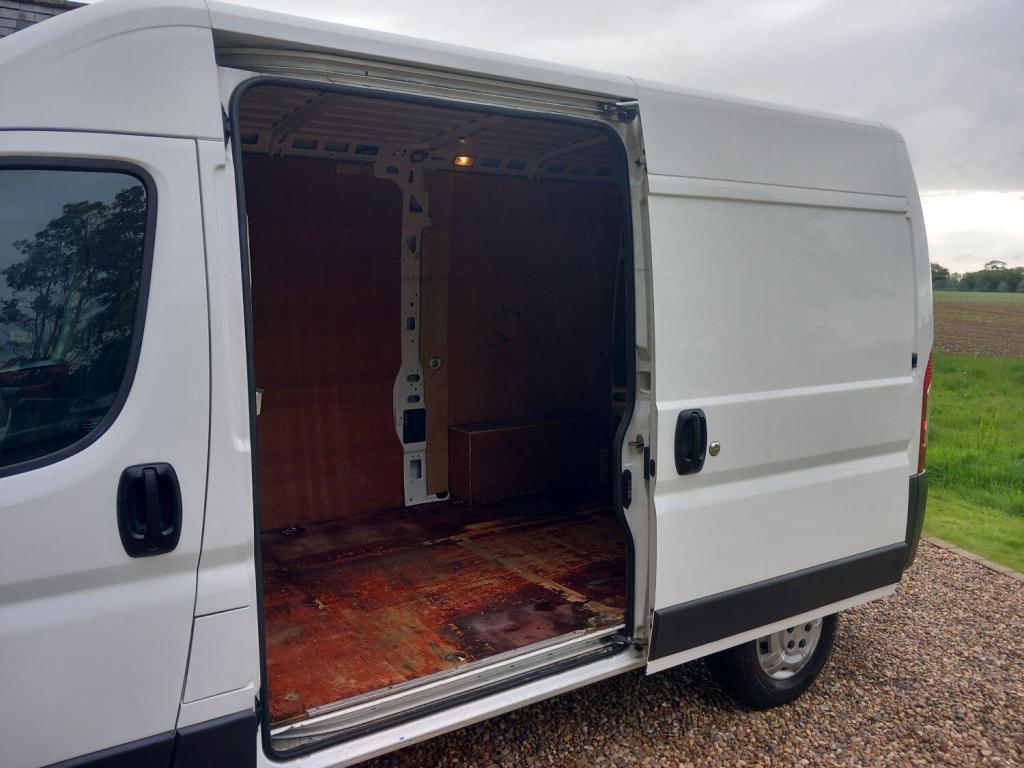 PEUGEOT BOXER