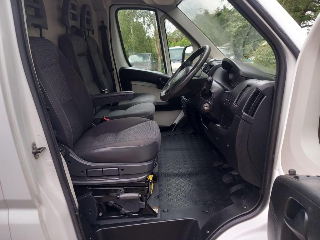 PEUGEOT BOXER