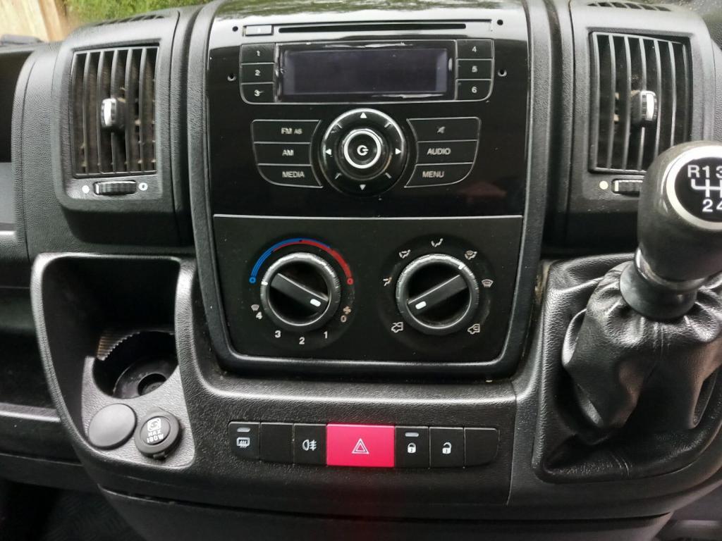 PEUGEOT BOXER