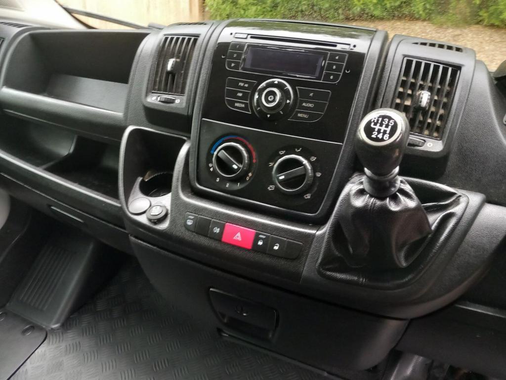 PEUGEOT BOXER