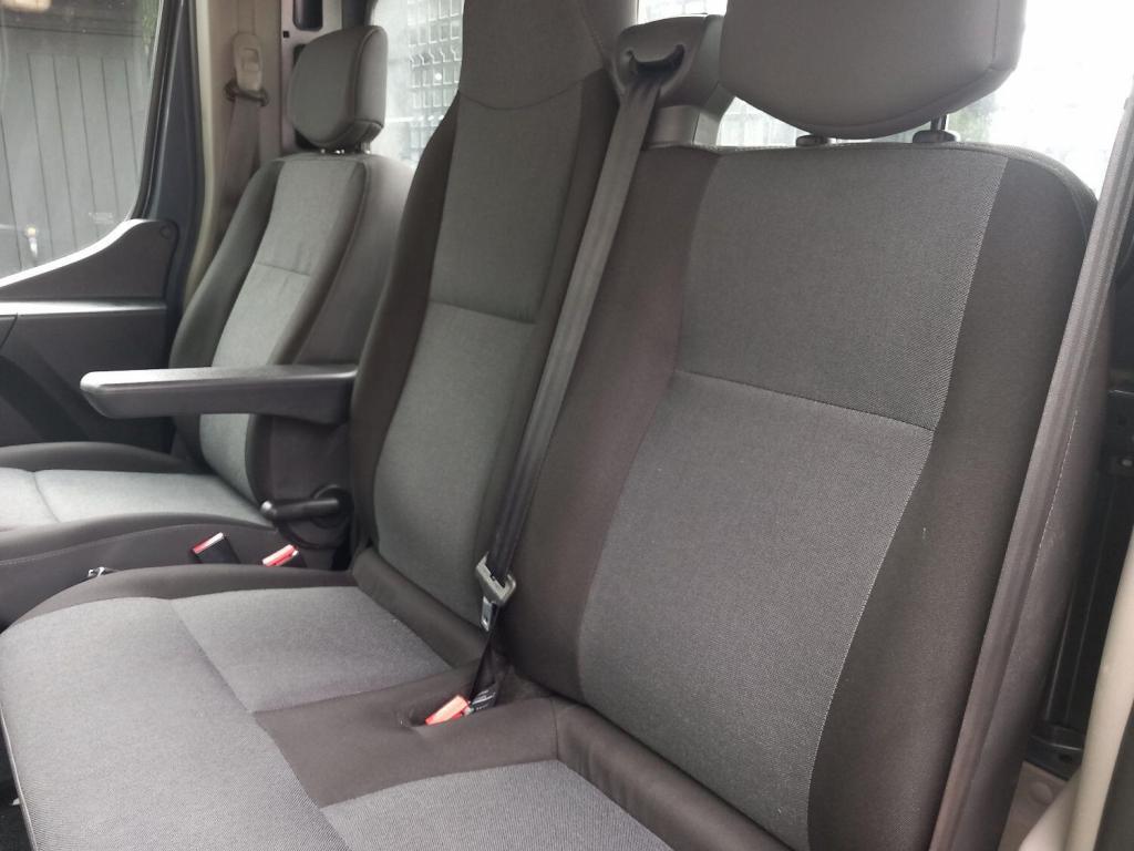 NISSAN NV400