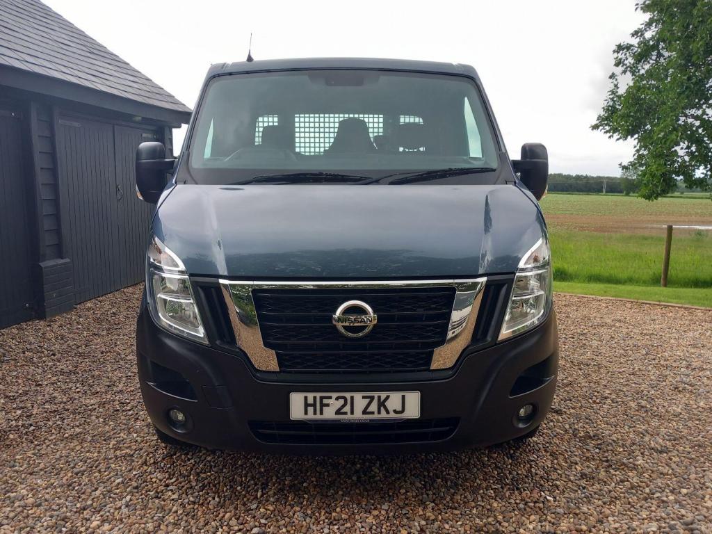 NISSAN NV400