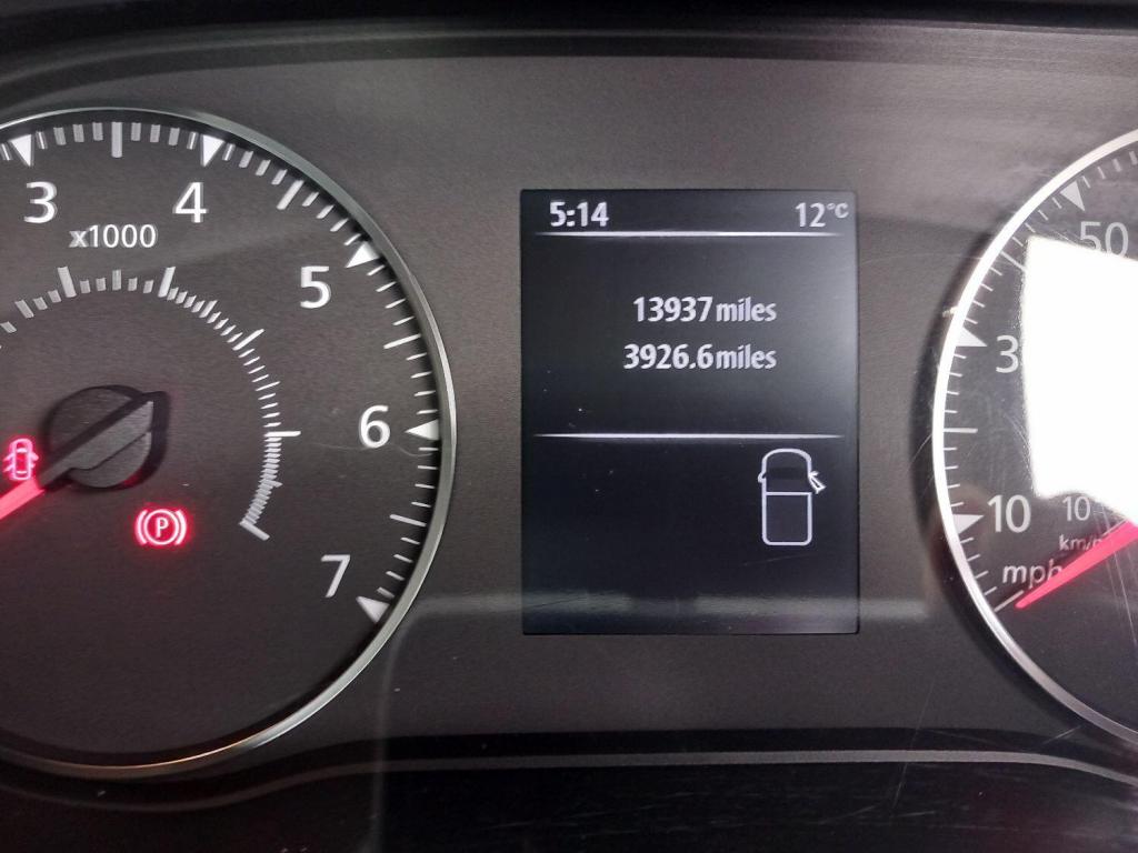 NISSAN NV400