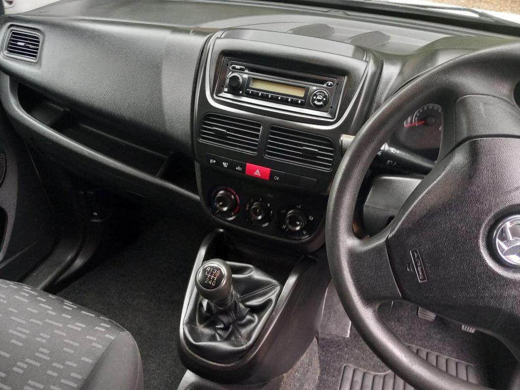 VAUXHALL COMBO