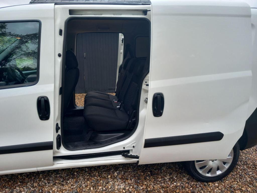 VAUXHALL COMBO