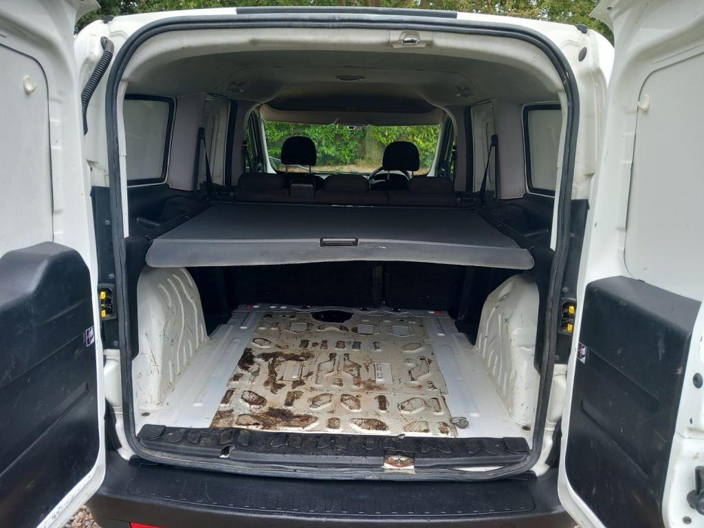 VAUXHALL COMBO