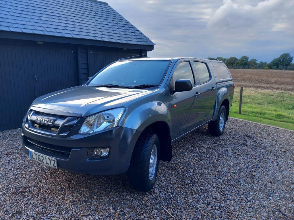ISUZU D-MAX