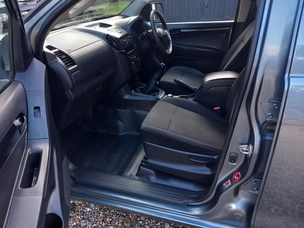 ISUZU D-MAX