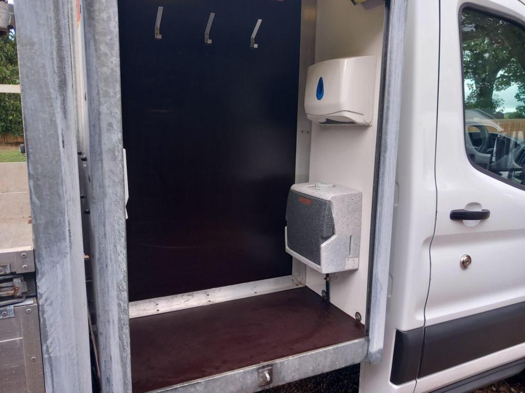 FORD TRANSIT