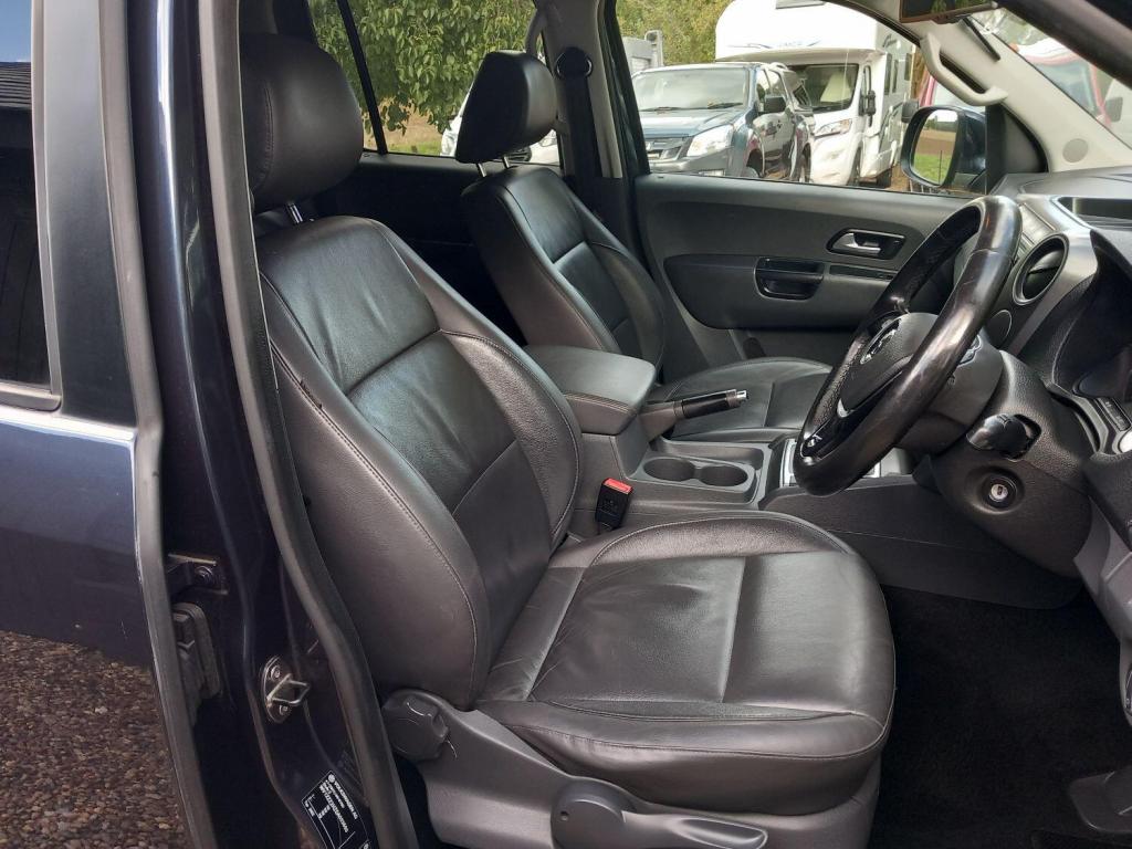 VOLKSWAGEN AMAROK