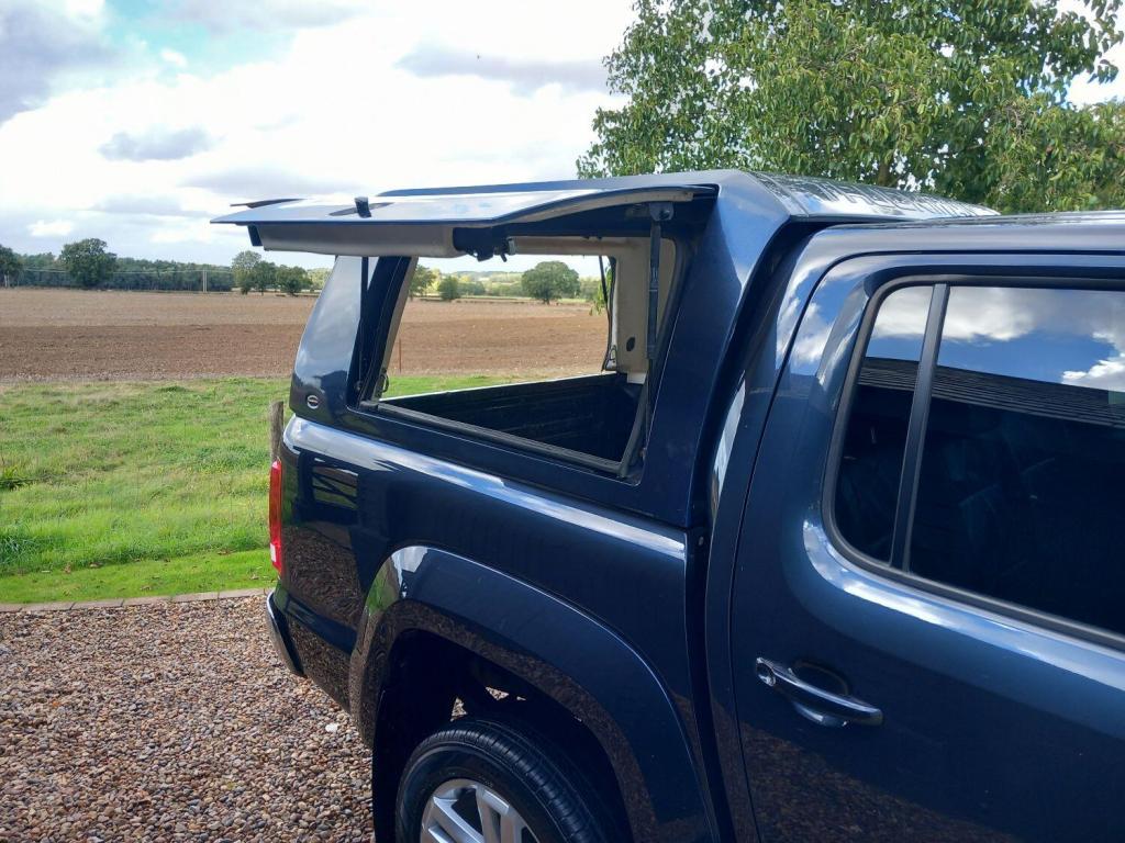 VOLKSWAGEN AMAROK
