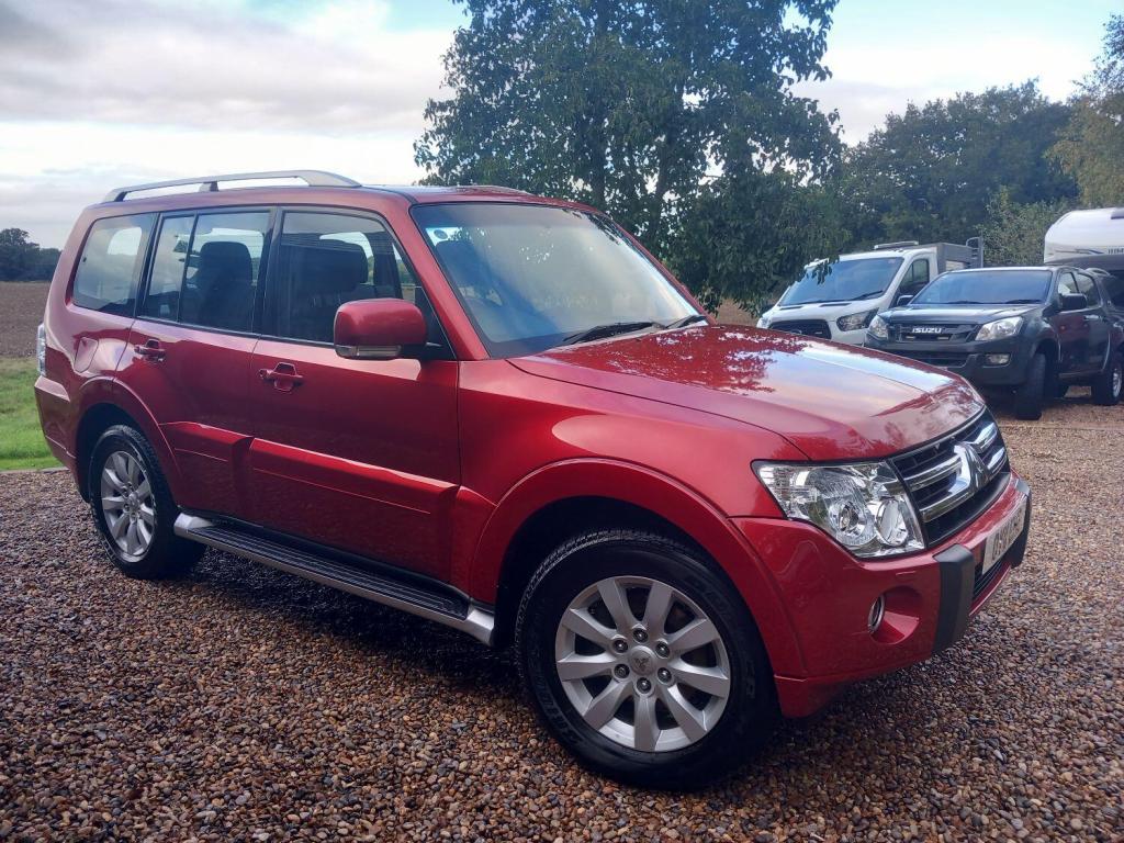 View MITSUBISHI SHOGUN 3.2 DI-DC Elegance