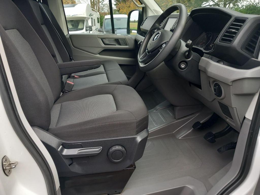 VOLKSWAGEN CRAFTER
