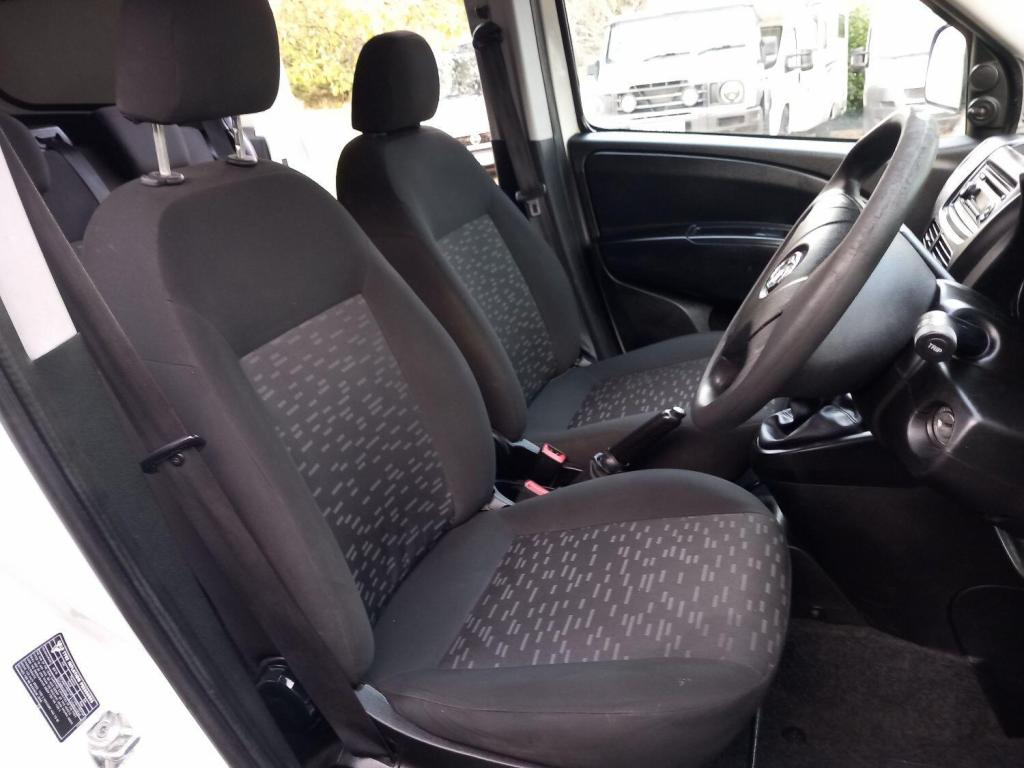 VAUXHALL COMBO