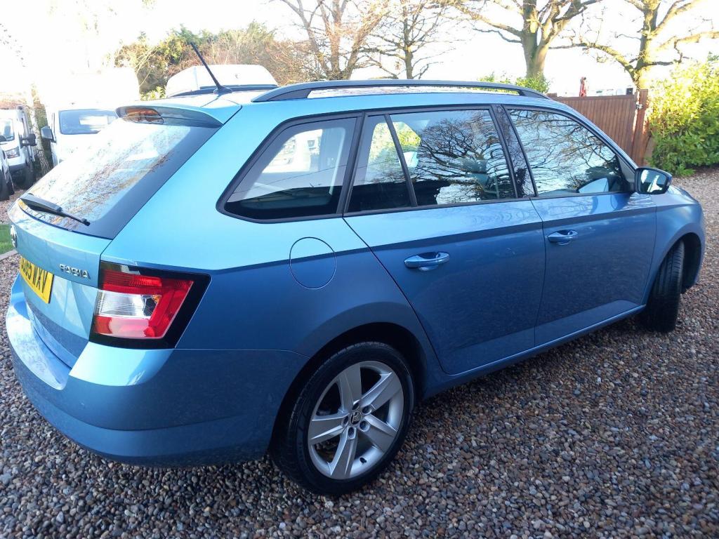 SKODA FABIA