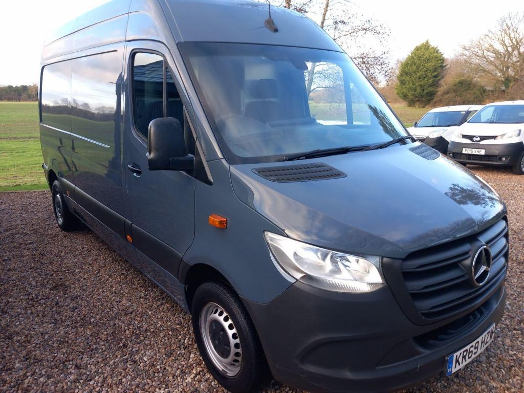 MERCEDES-BENZ SPRINTER