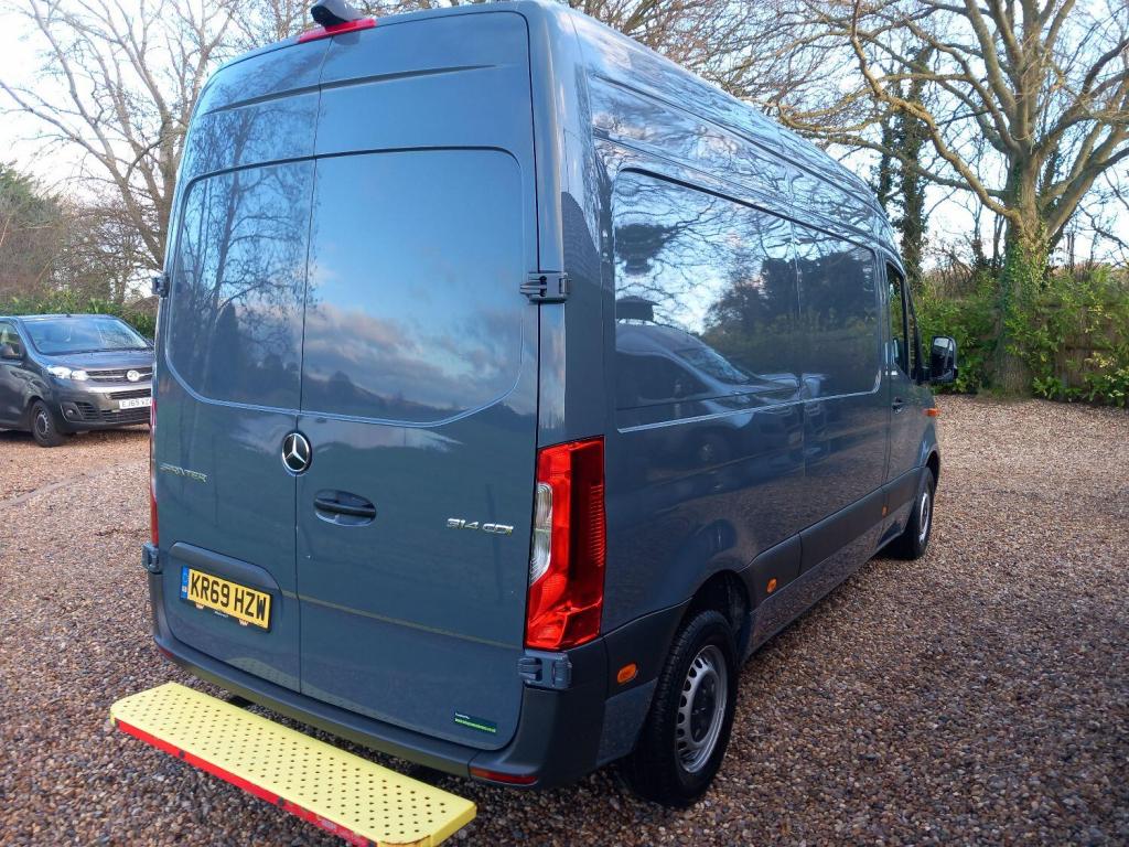 MERCEDES-BENZ SPRINTER