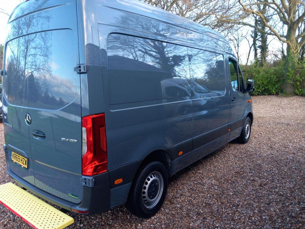 MERCEDES-BENZ SPRINTER