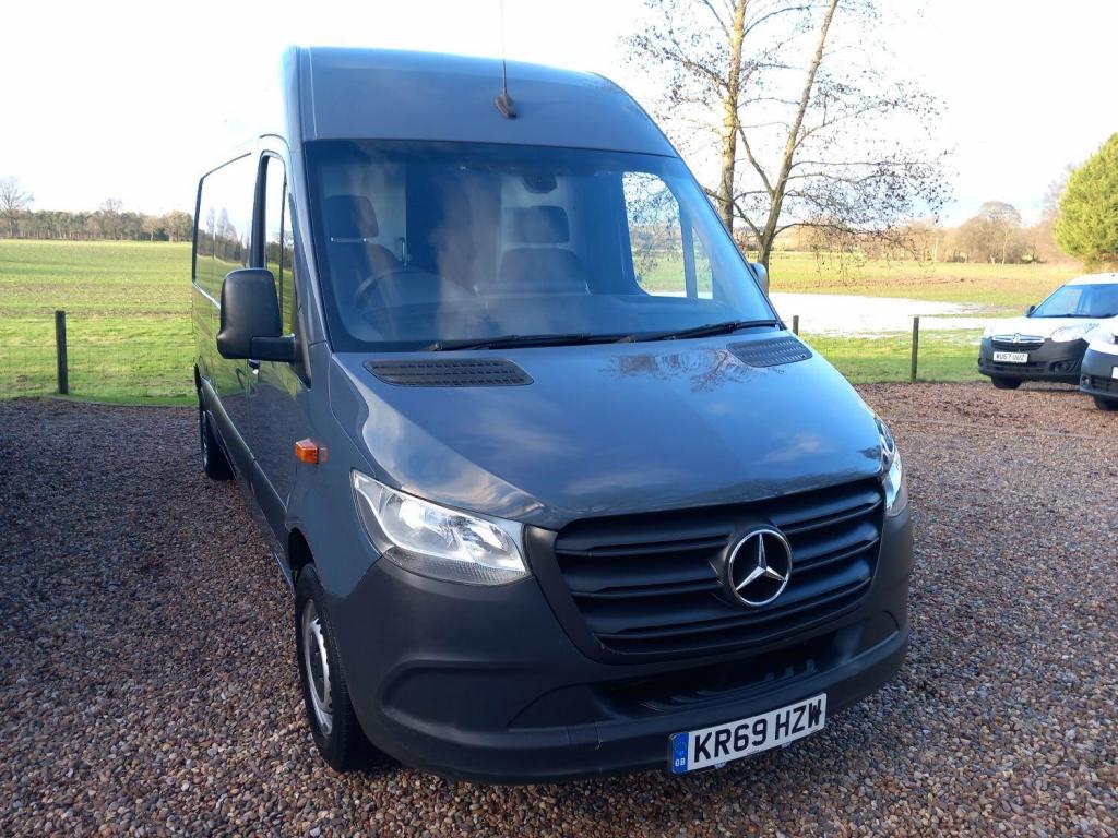 MERCEDES-BENZ SPRINTER
