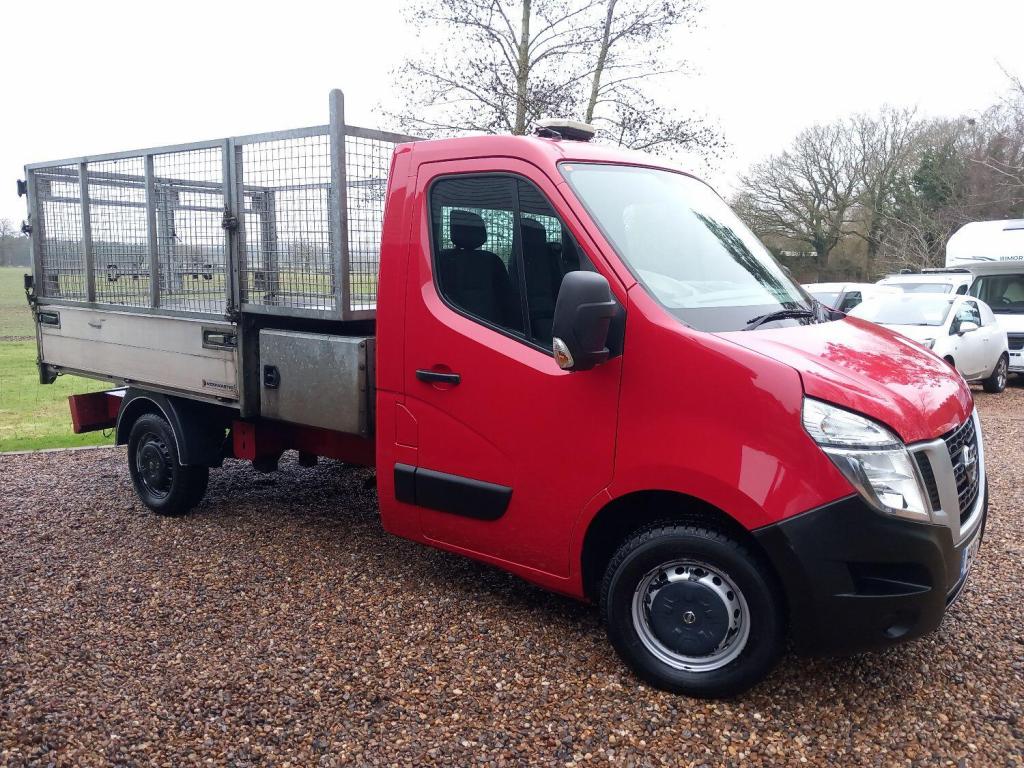 View NISSAN NV400 2.3 dCi 35 E