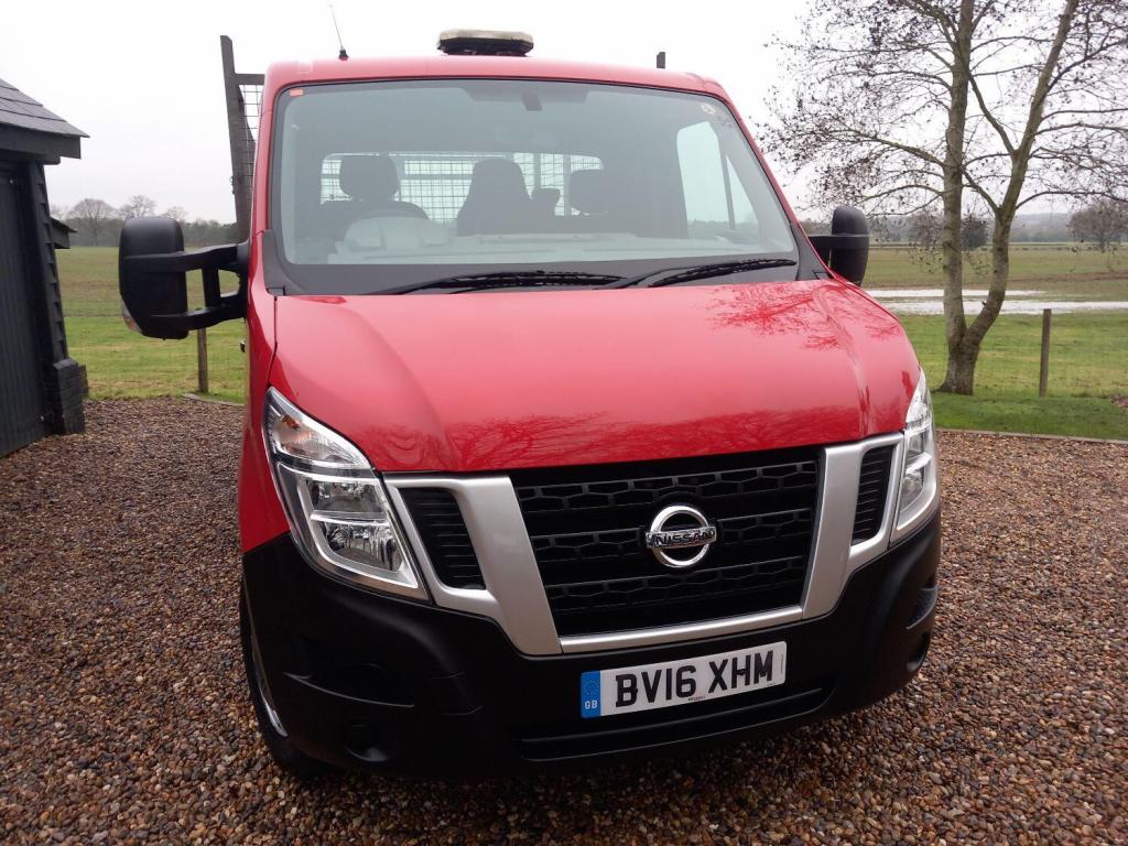 NISSAN NV400