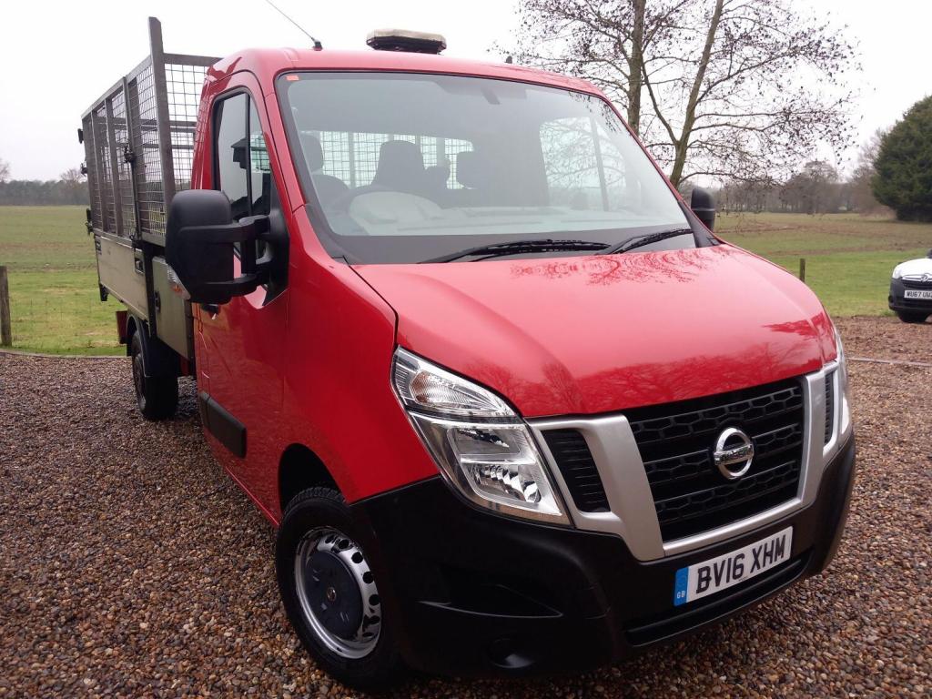 NISSAN NV400