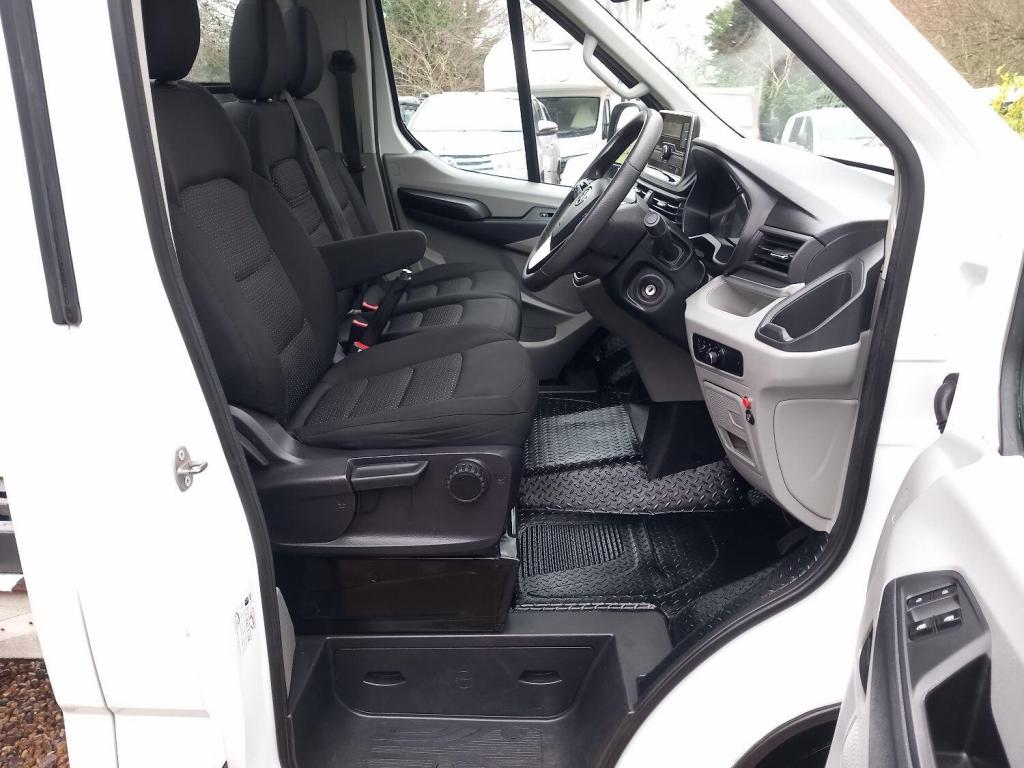 MAXUS DELIVER 9
