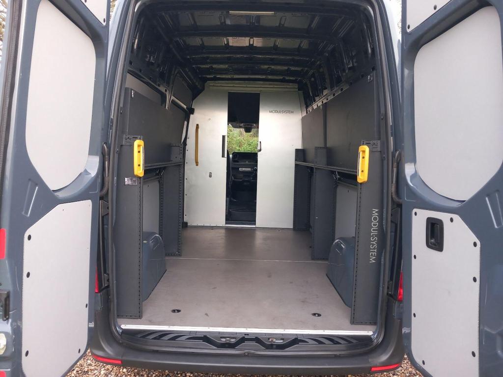MERCEDES-BENZ SPRINTER
