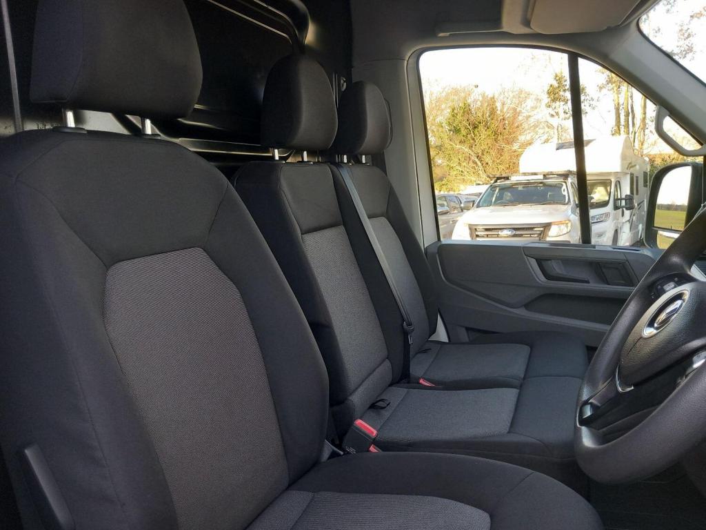 VOLKSWAGEN CRAFTER