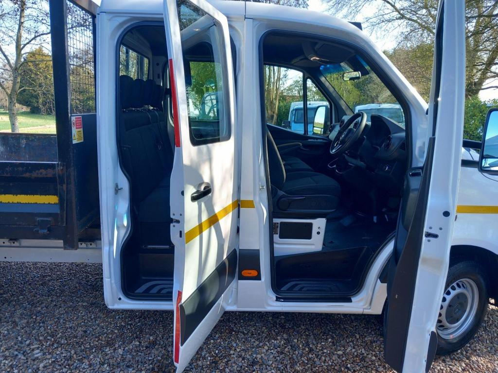 MERCEDES-BENZ SPRINTER
