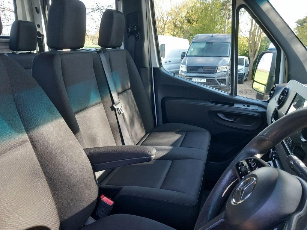 MERCEDES-BENZ SPRINTER