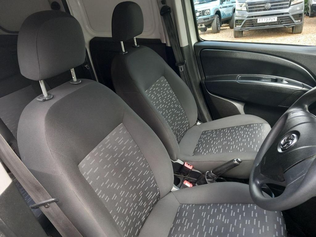 VAUXHALL COMBO
