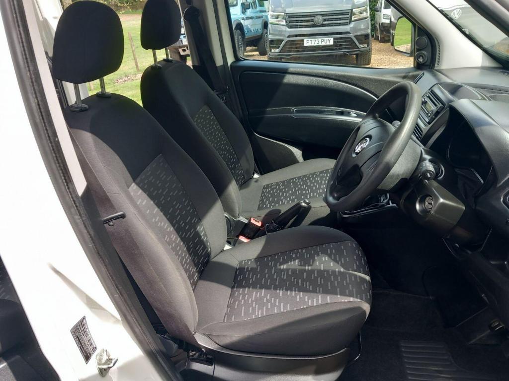 VAUXHALL COMBO
