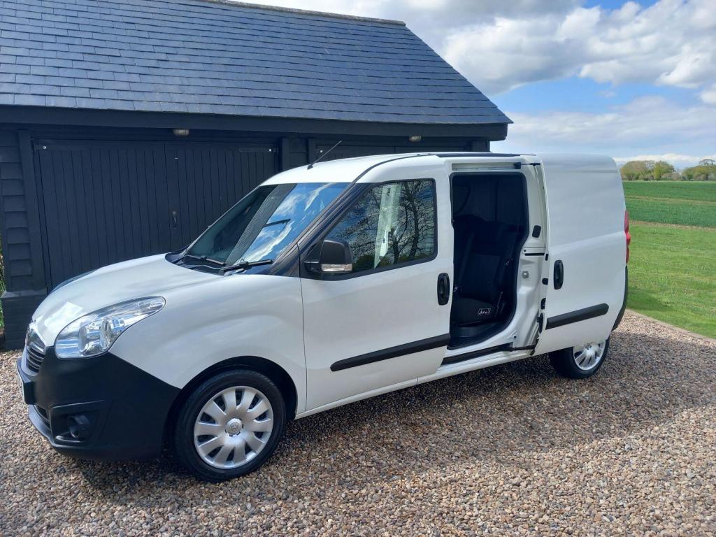 VAUXHALL COMBO