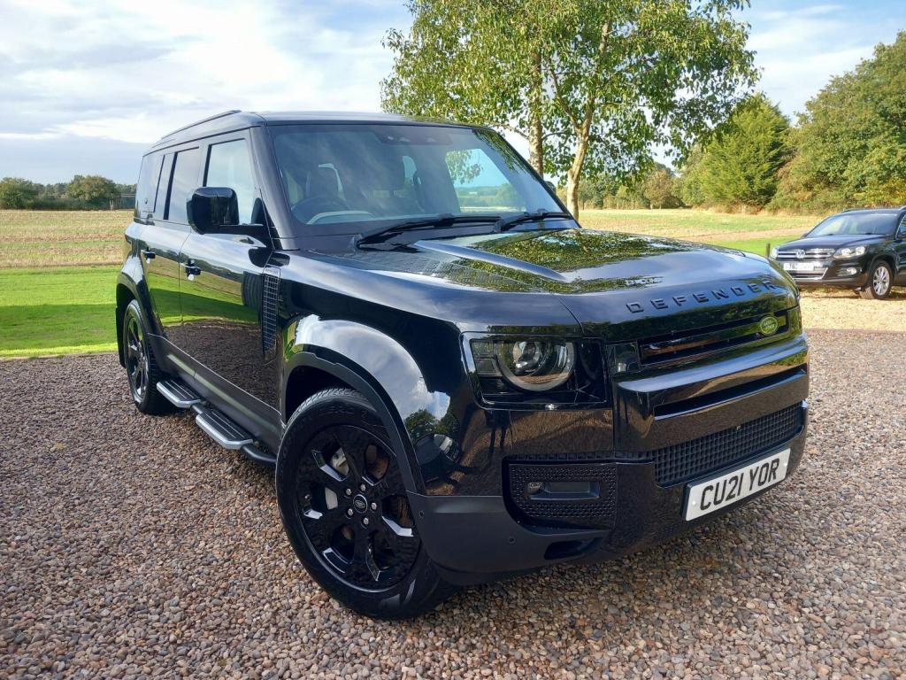 View LAND ROVER DEFENDER 110 3.0 D300 MHEV HSE