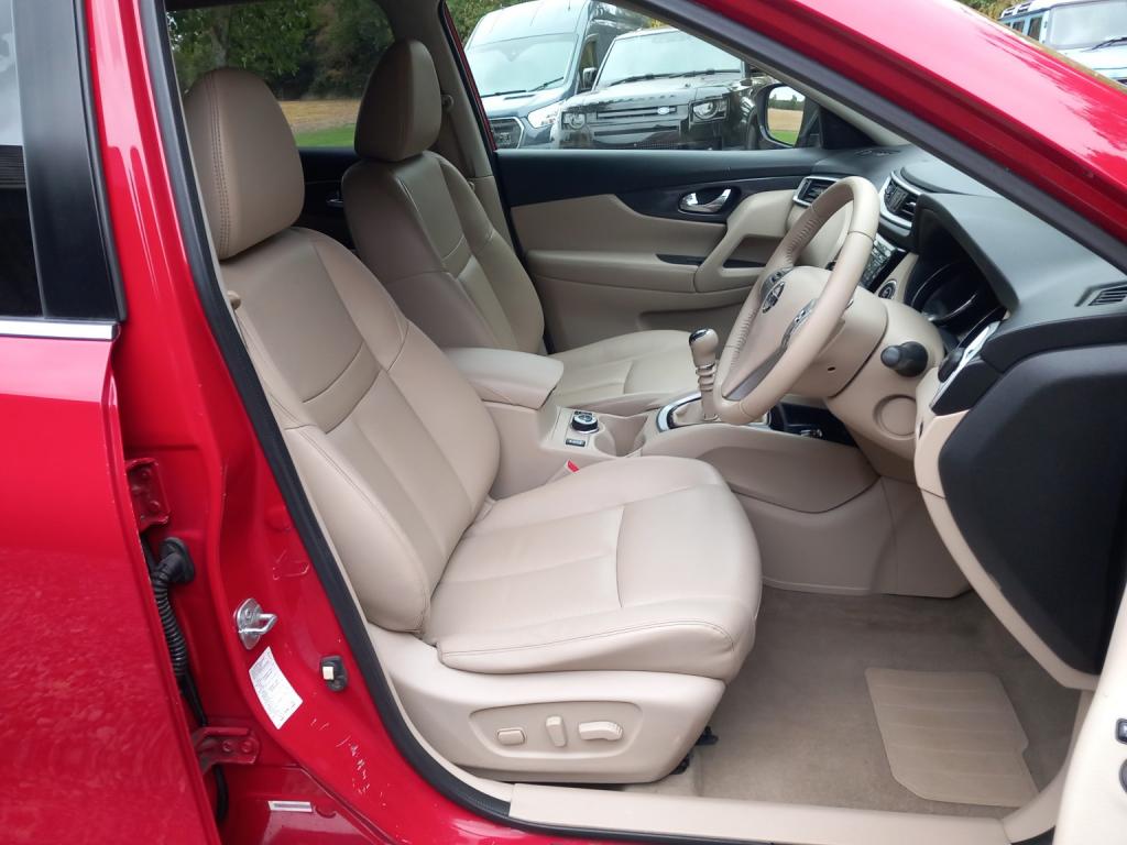 NISSAN X-TRAIL
