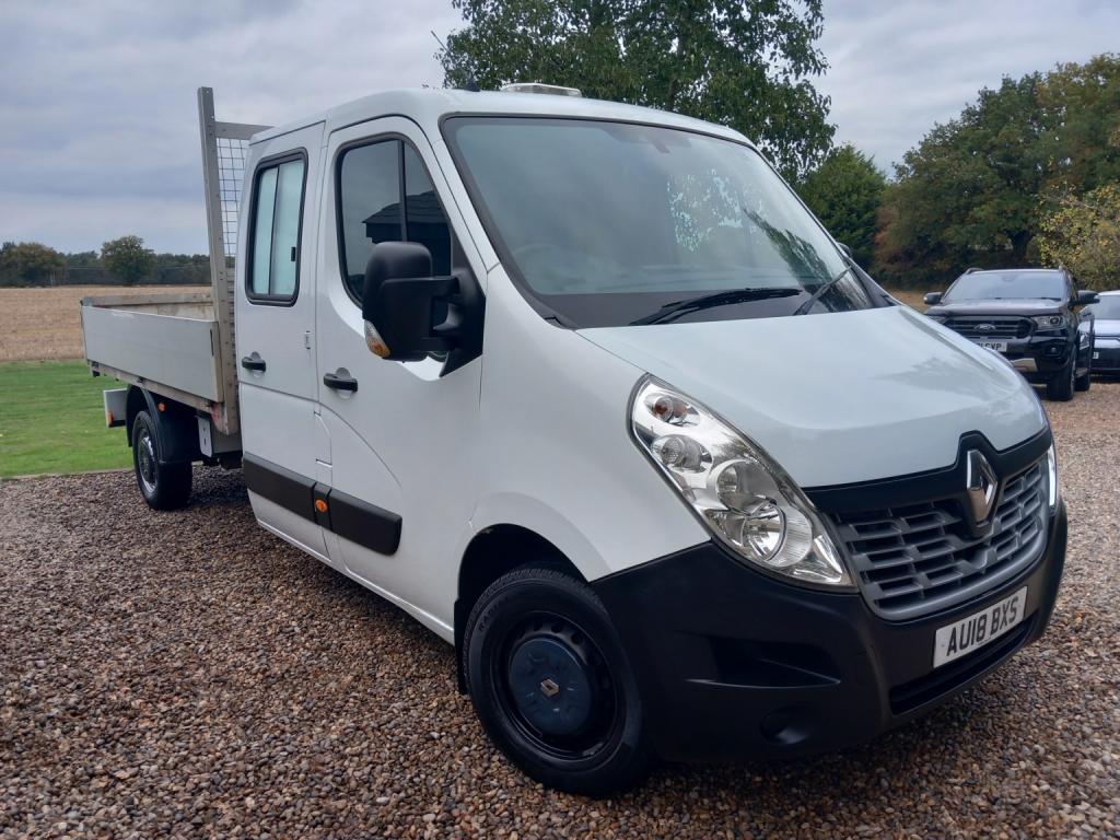View RENAULT MASTER 2.3 Chassis Double Cab FWD LL35 dCi 130 Business Eu