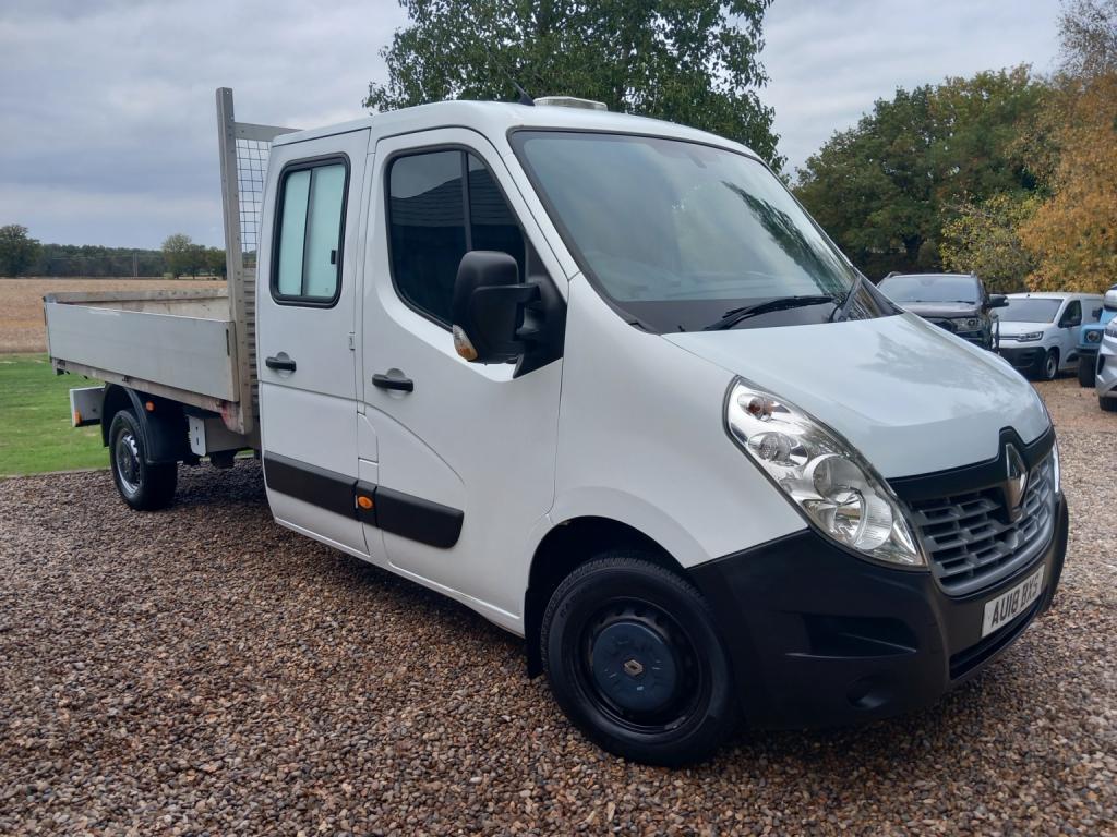 View RENAULT MASTER 2.3 Chassis Double Cab FWD LL35 dCi 130 Business Eu