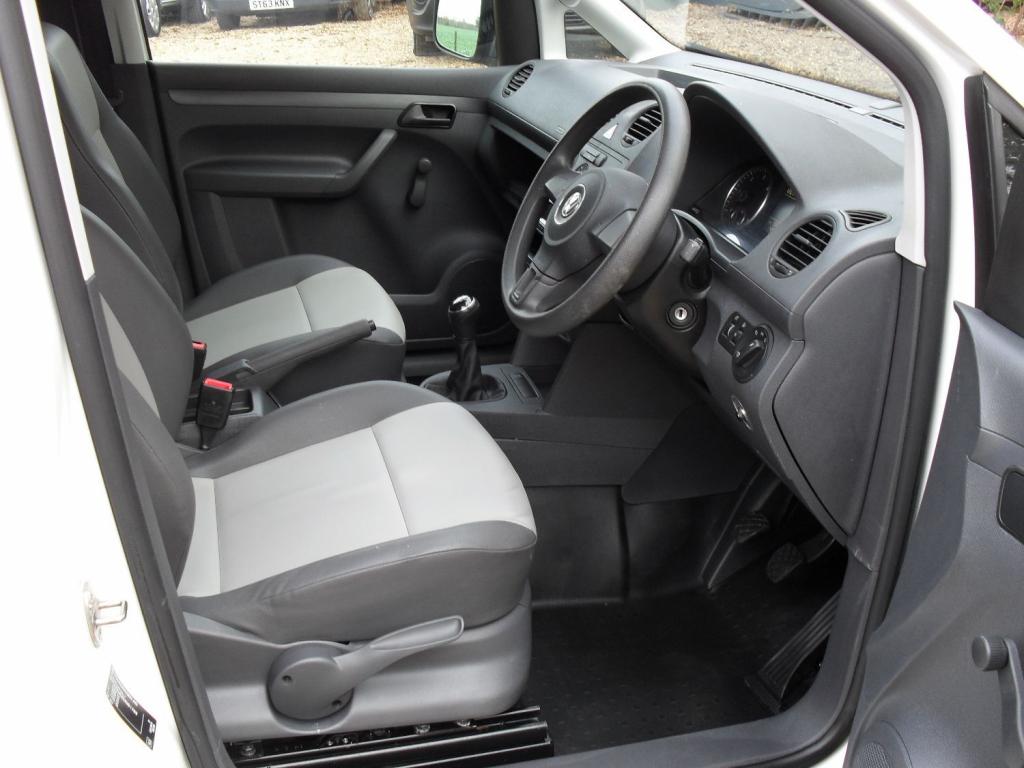 VOLKSWAGEN CADDY