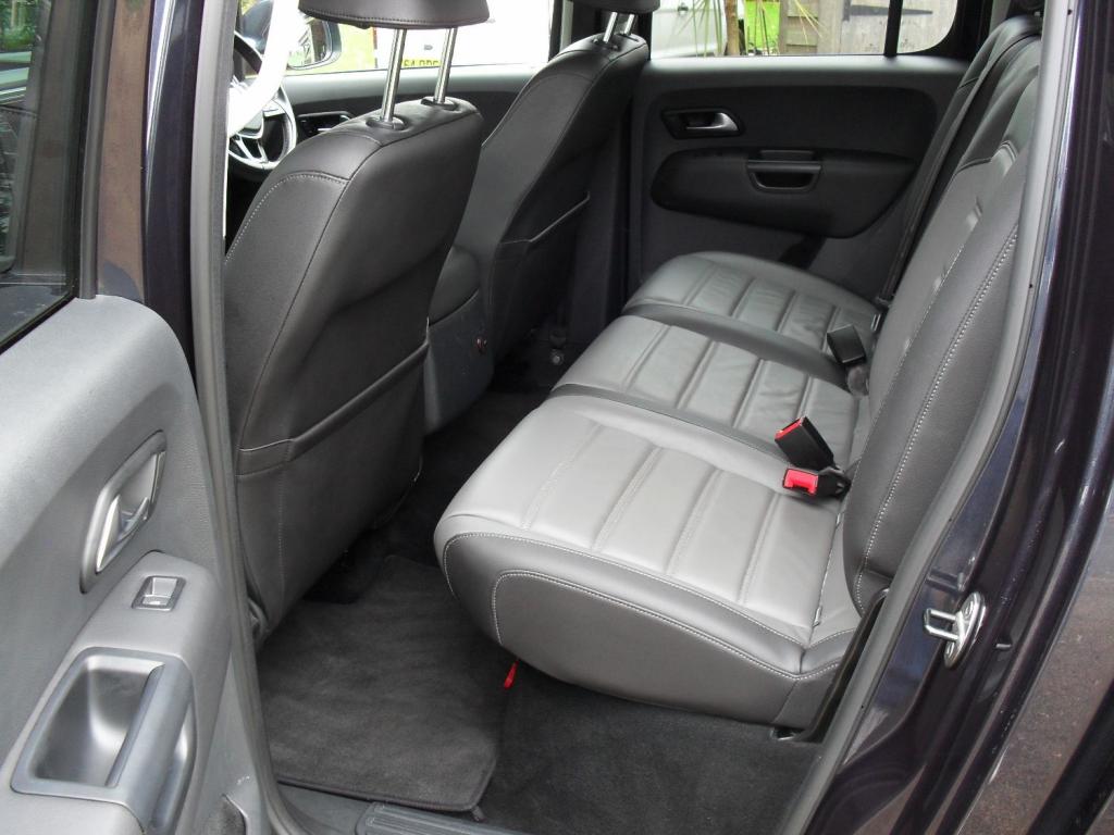 VOLKSWAGEN AMAROK