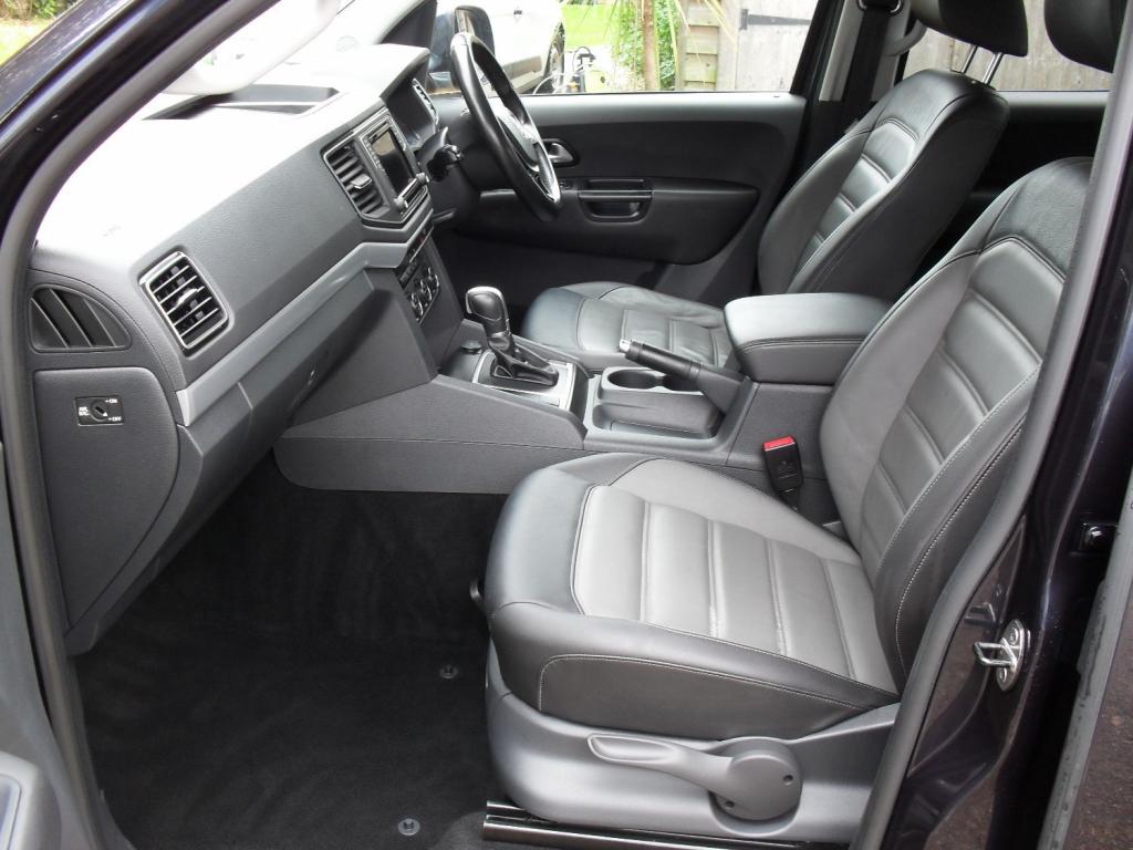 VOLKSWAGEN AMAROK