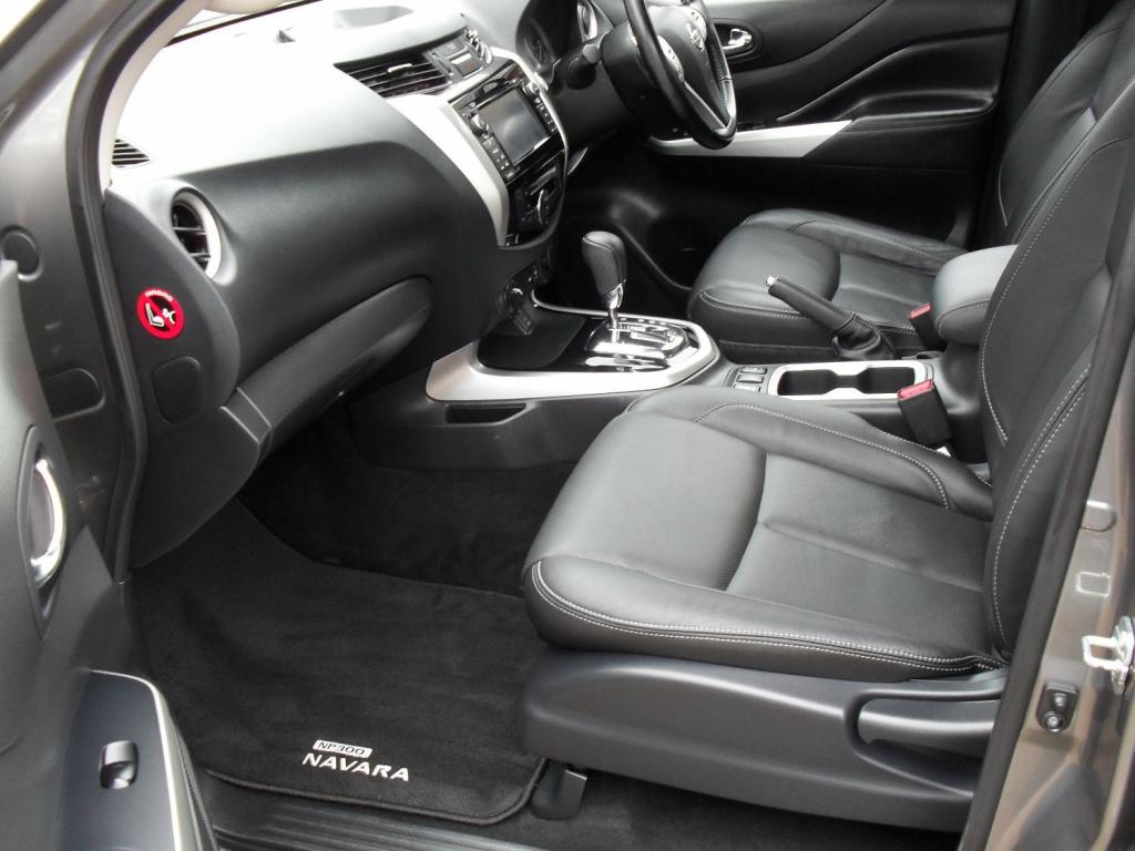 NISSAN NAVARA