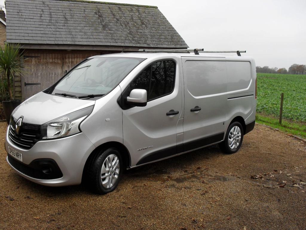 RENAULT TRAFIC