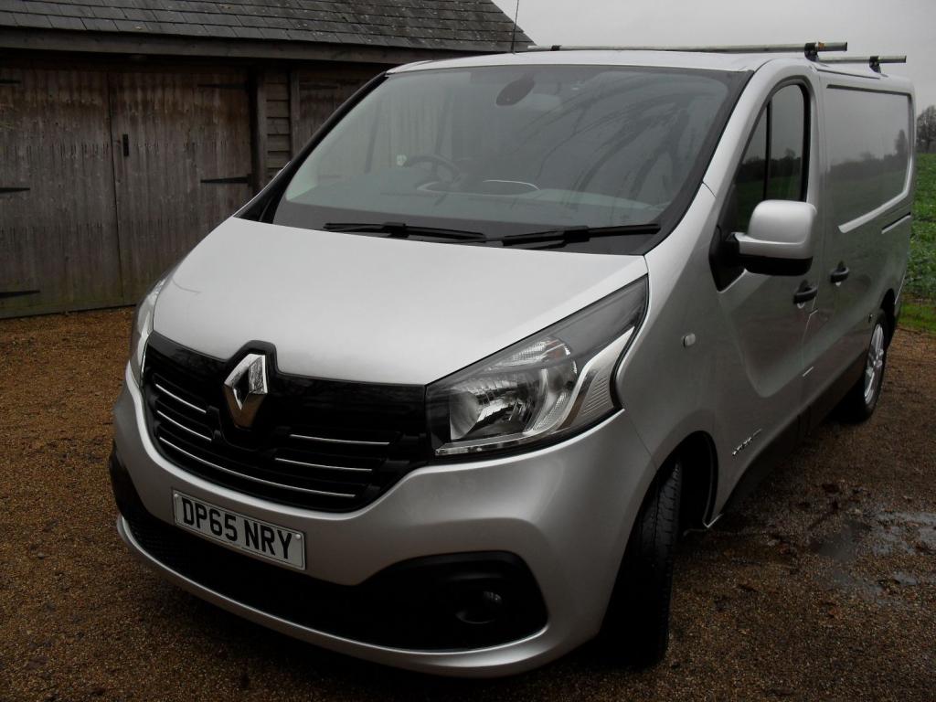 RENAULT TRAFIC