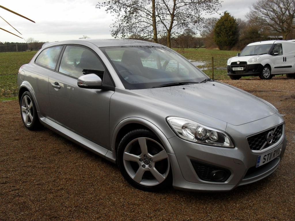 View VOLVO C30 D2 R-DESIGN